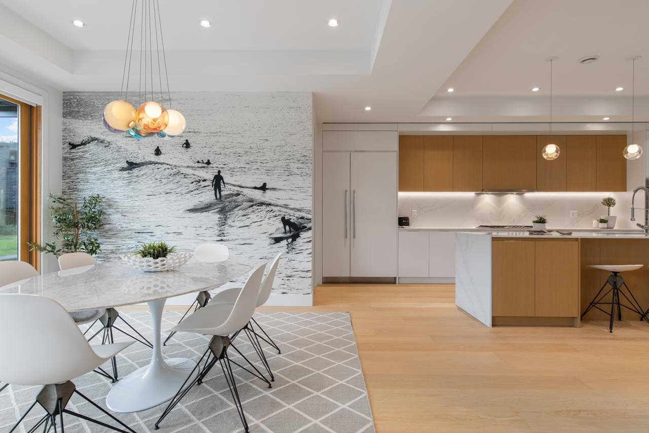 Listing image of 452 E 5TH STREET