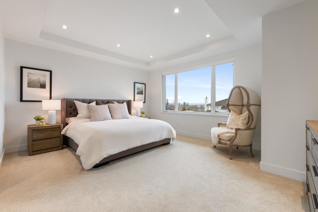 Listing image of 452 E 5TH STREET
