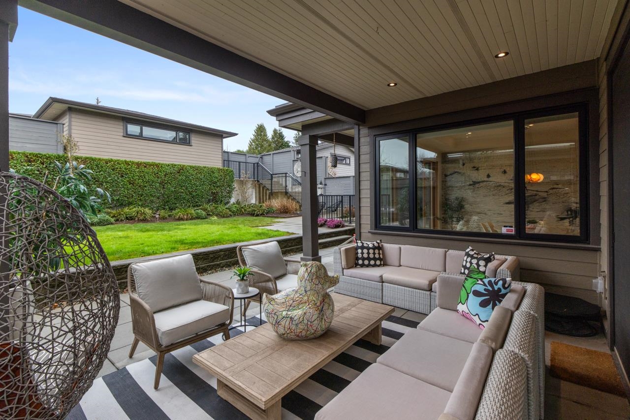 Listing image of 452 E 5TH STREET