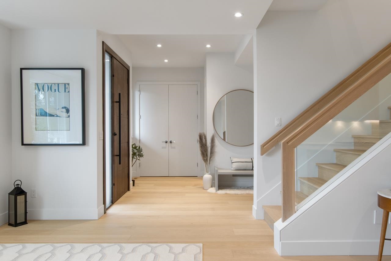 Listing image of 452 E 5TH STREET