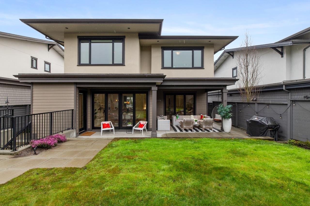 Listing image of 452 E 5TH STREET