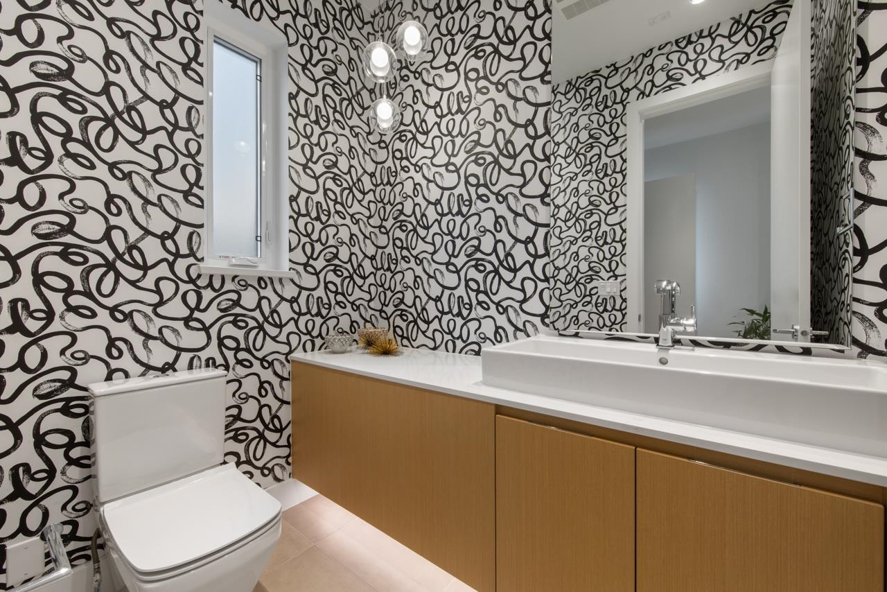 Listing image of 452 E 5TH STREET