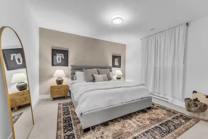 Listing image of 452 E 5TH STREET