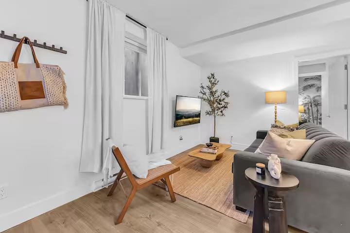 Listing image of 452 E 5TH STREET