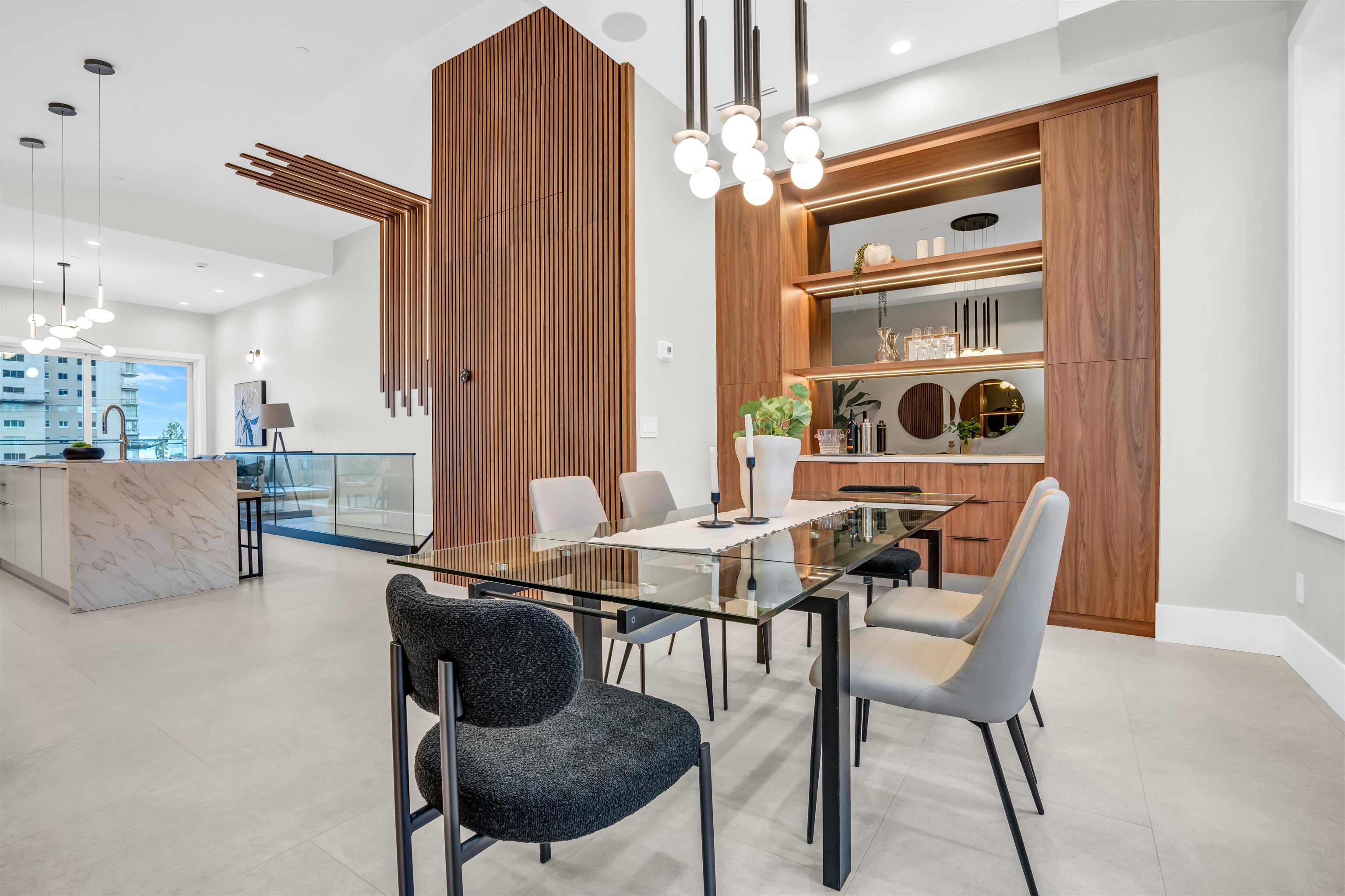 Listing image of 2380 MARINE DRIVE