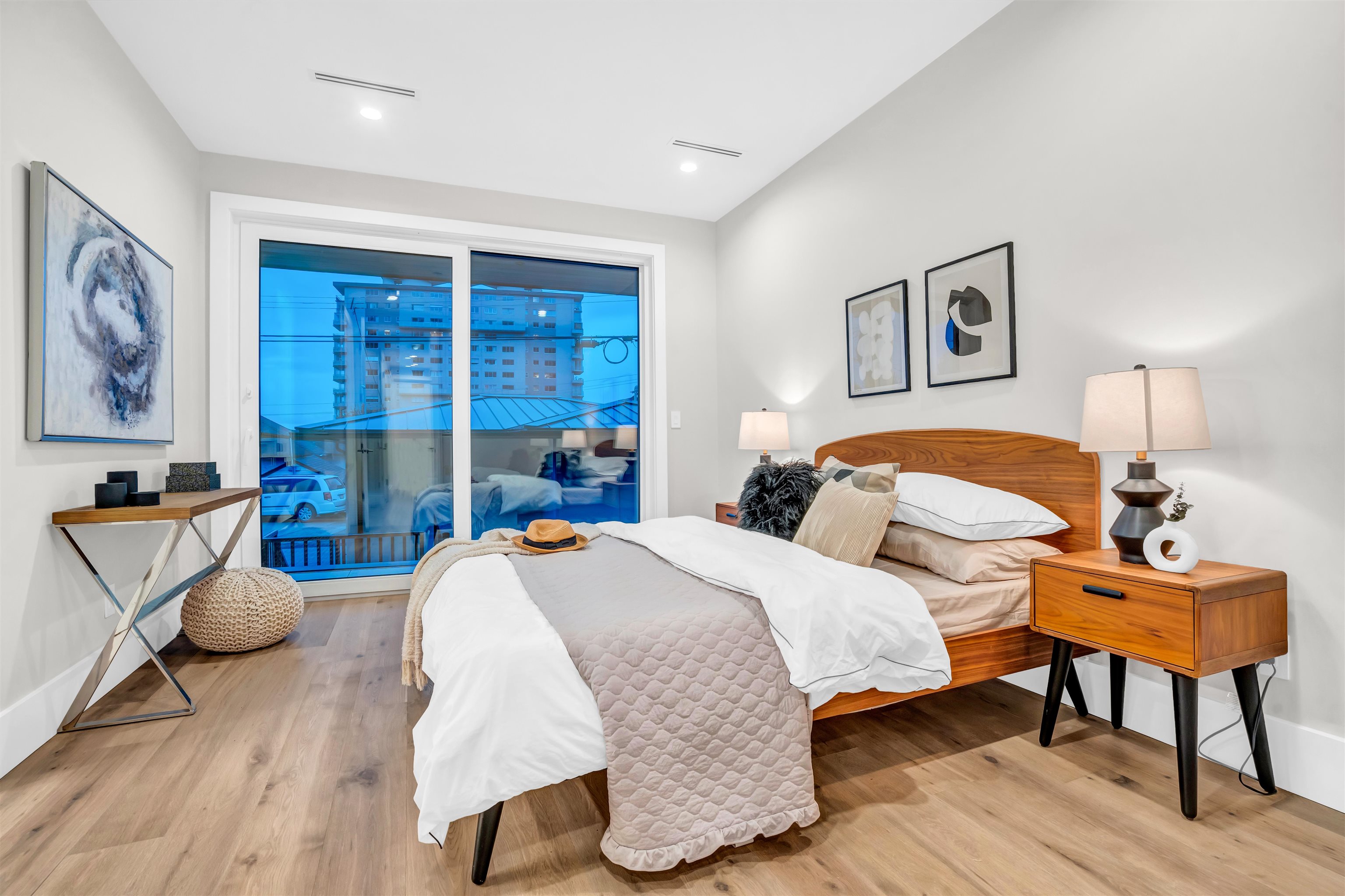 Listing image of 2380 MARINE DRIVE