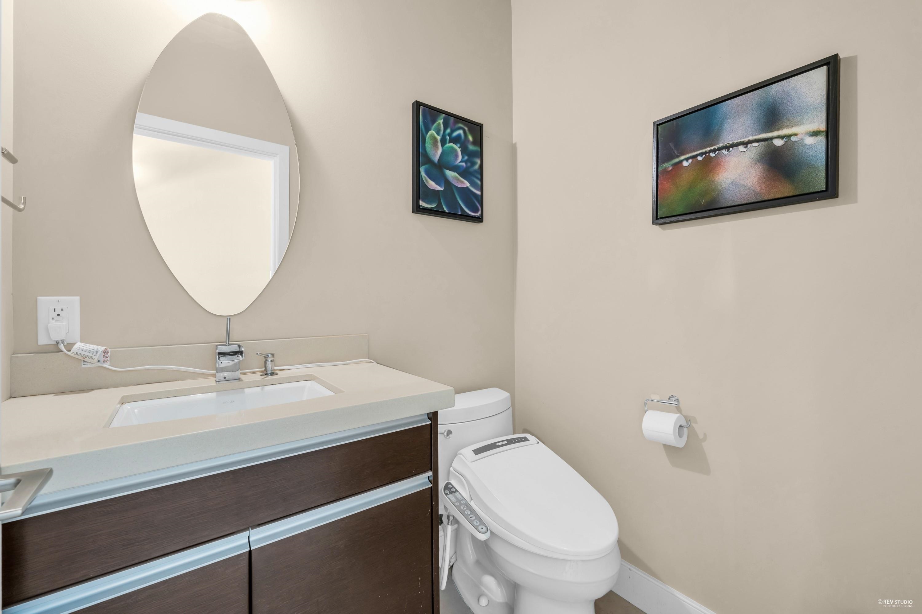 Listing image of 4742 CAULFEILD DRIVE