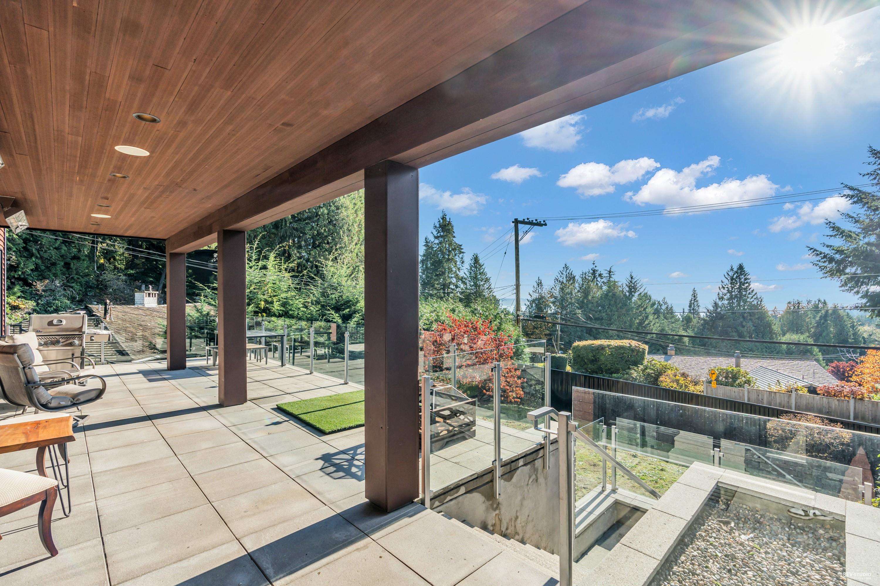Listing image of 4742 CAULFEILD DRIVE