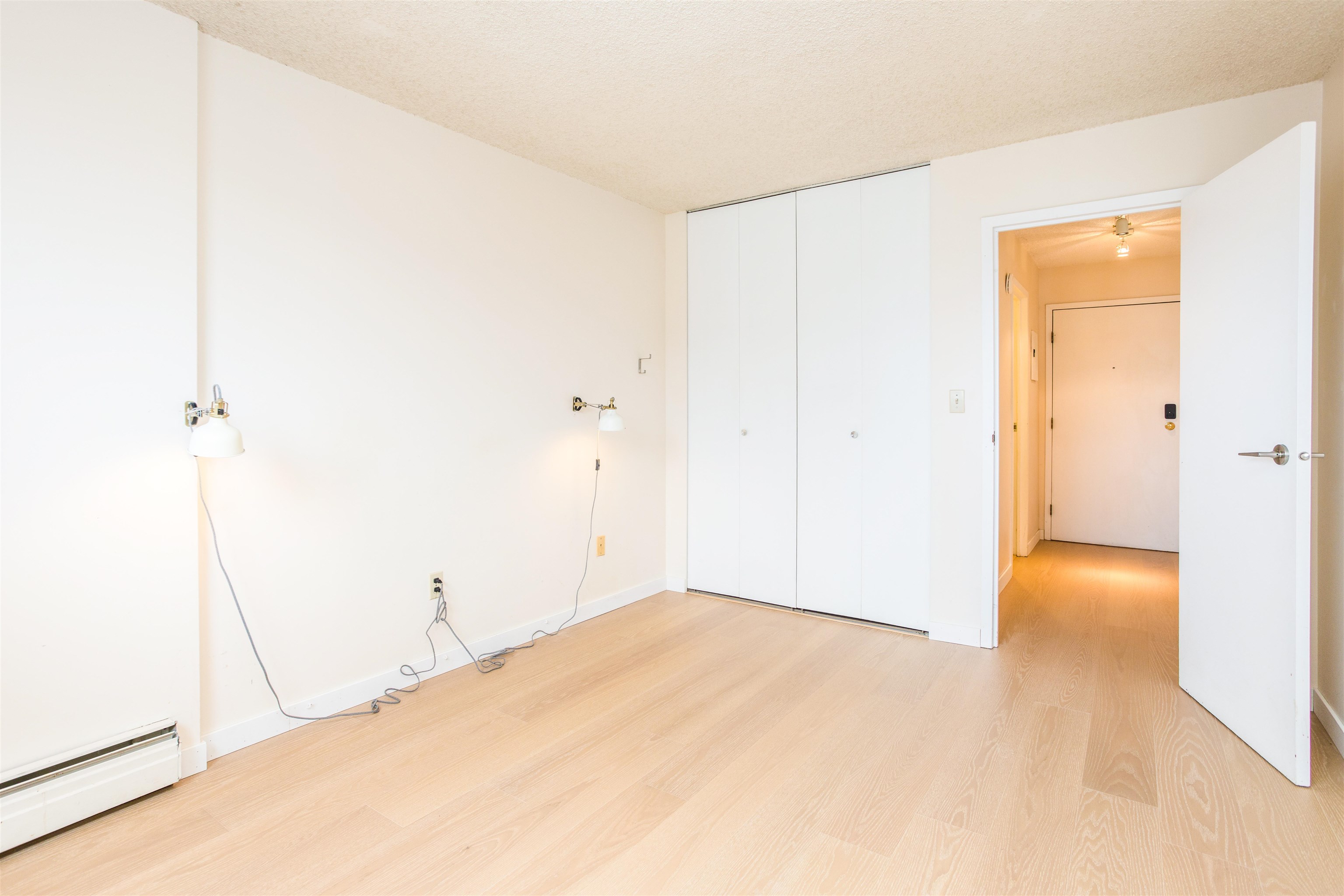 Listing image of 1704 145 ST. GEORGES AVENUE