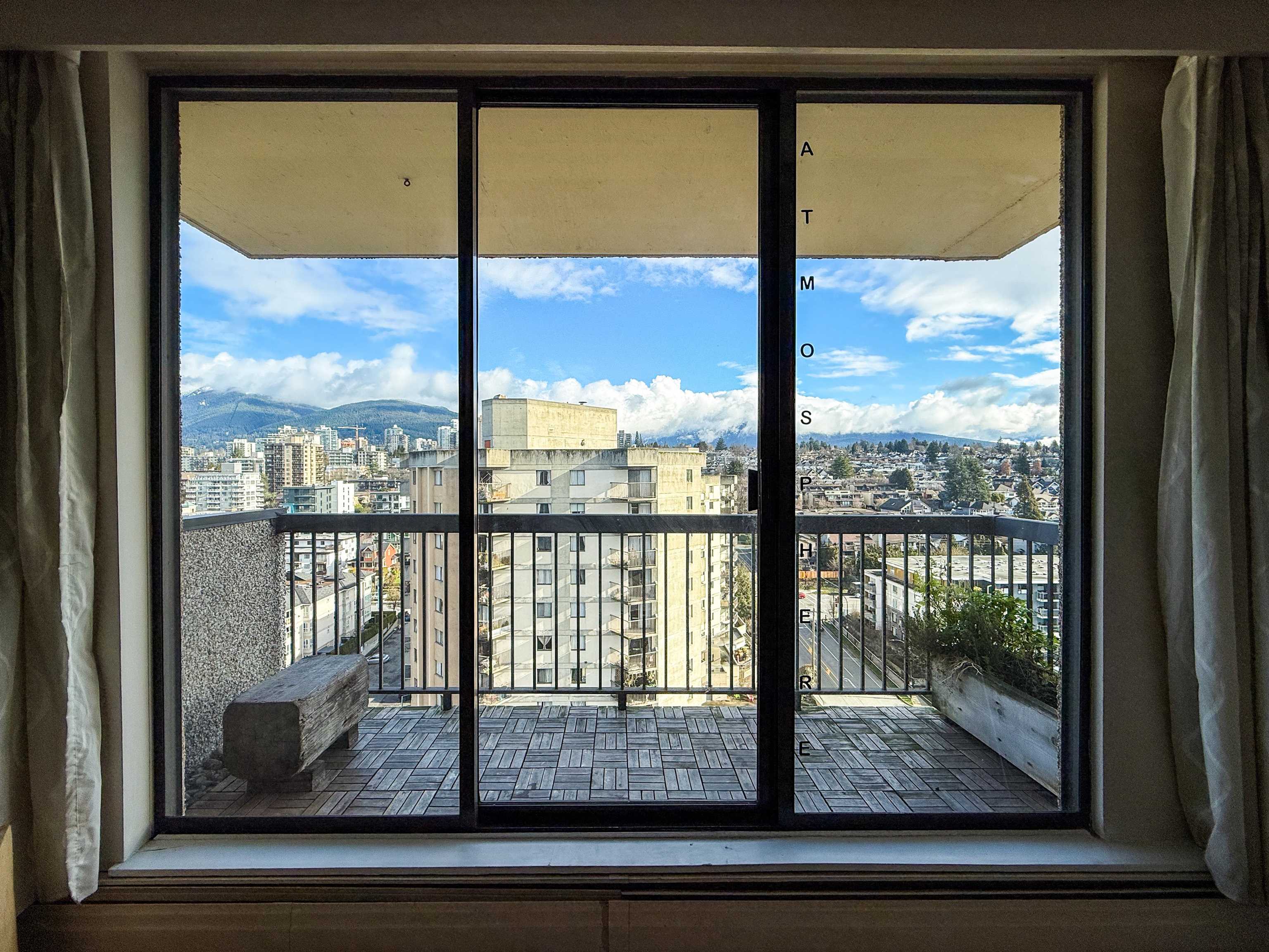 Listing image of 1704 145 ST. GEORGES AVENUE