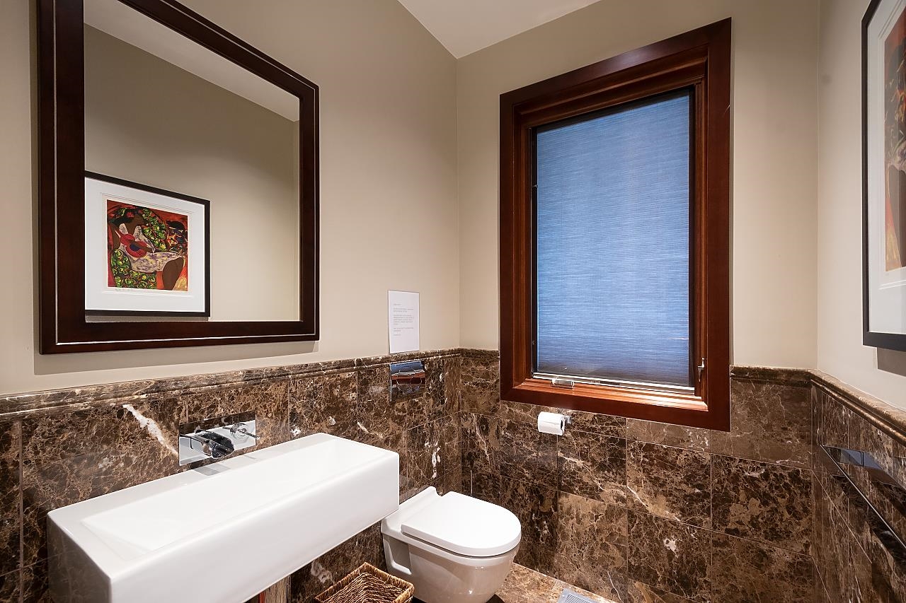 Listing image of 431 JOSEPHINE DRIVE