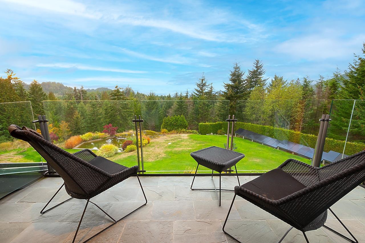 Listing image of 431 JOSEPHINE DRIVE