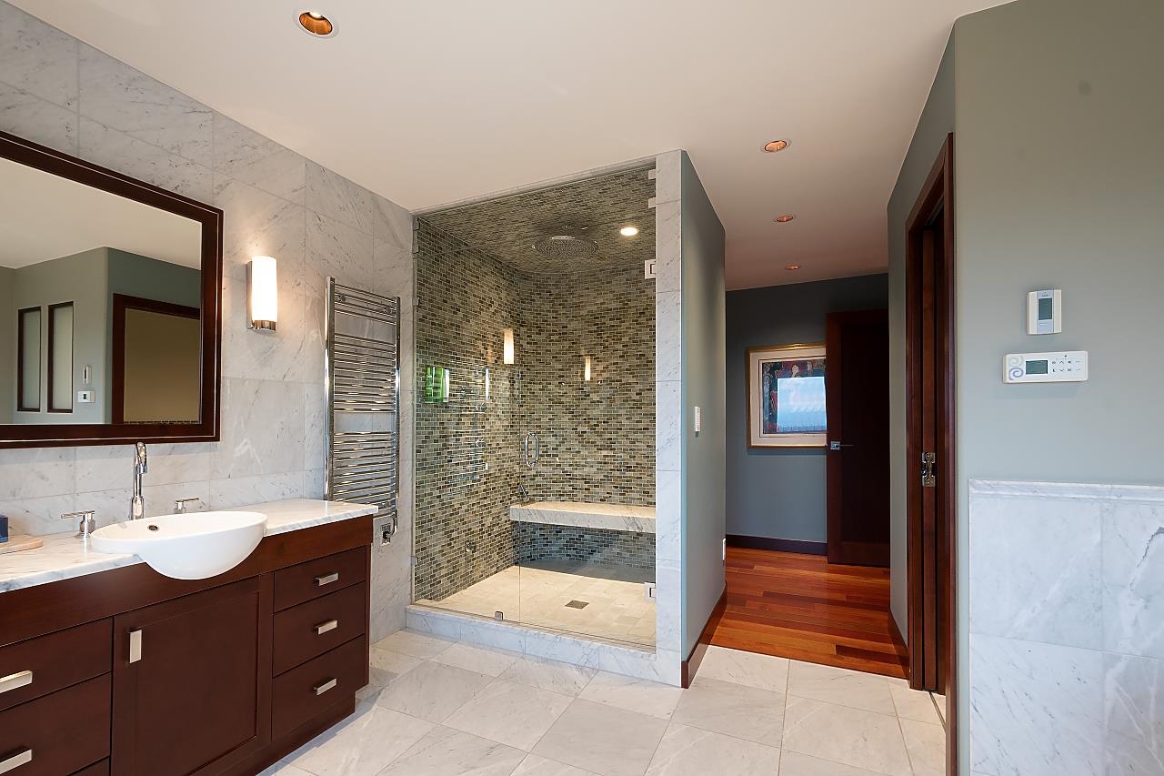 Listing image of 431 JOSEPHINE DRIVE