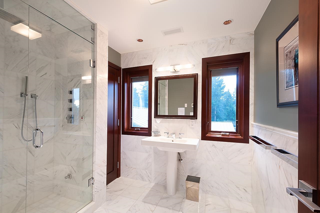 Listing image of 431 JOSEPHINE DRIVE