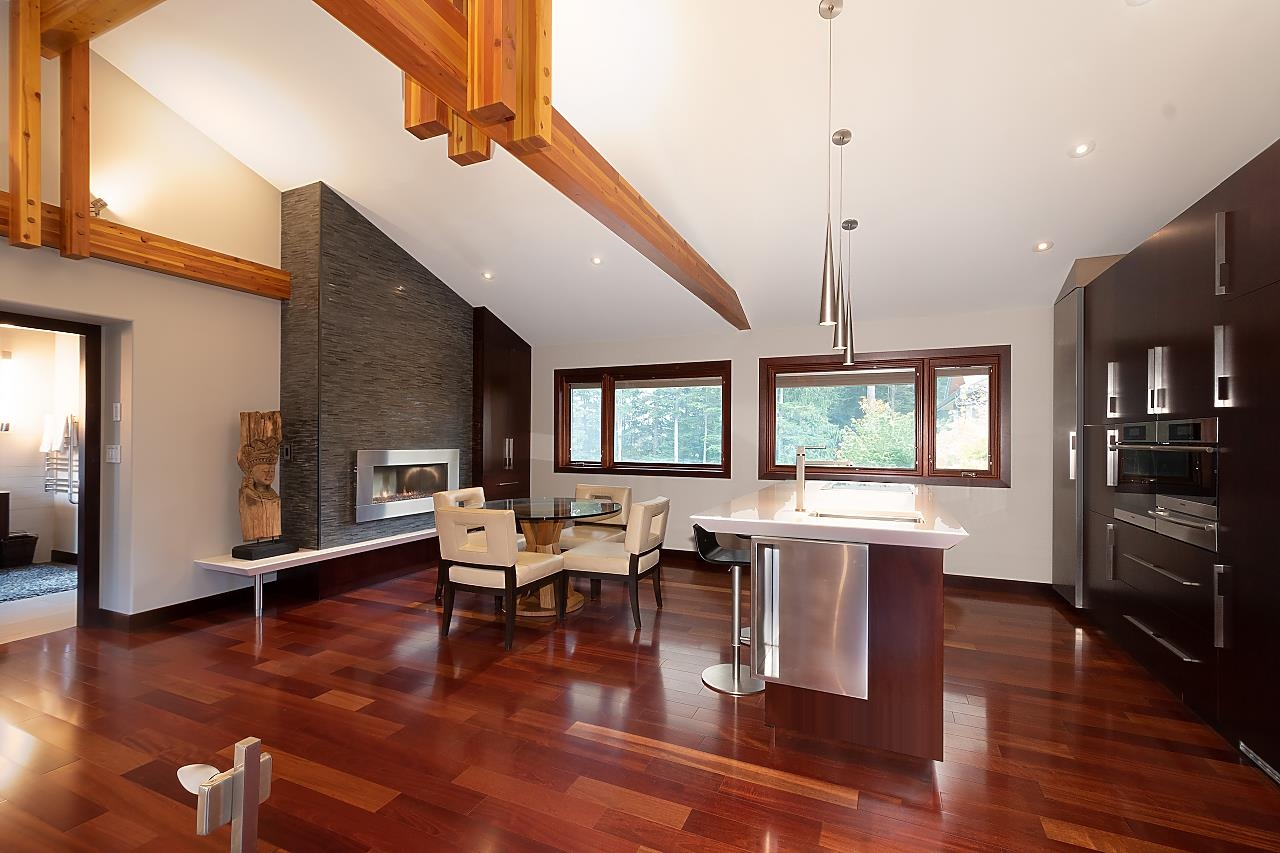 Listing image of 431 JOSEPHINE DRIVE