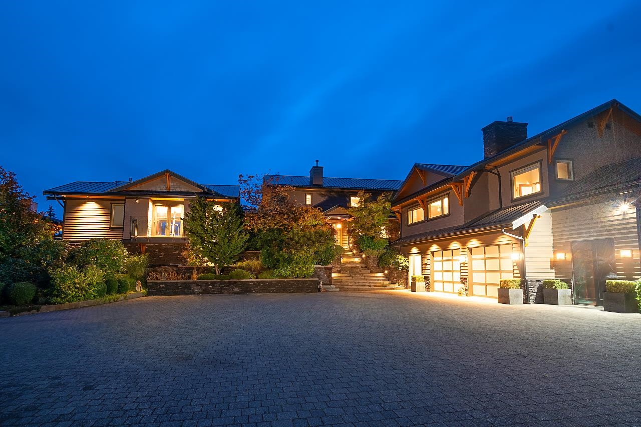 Listing image of 431 JOSEPHINE DRIVE