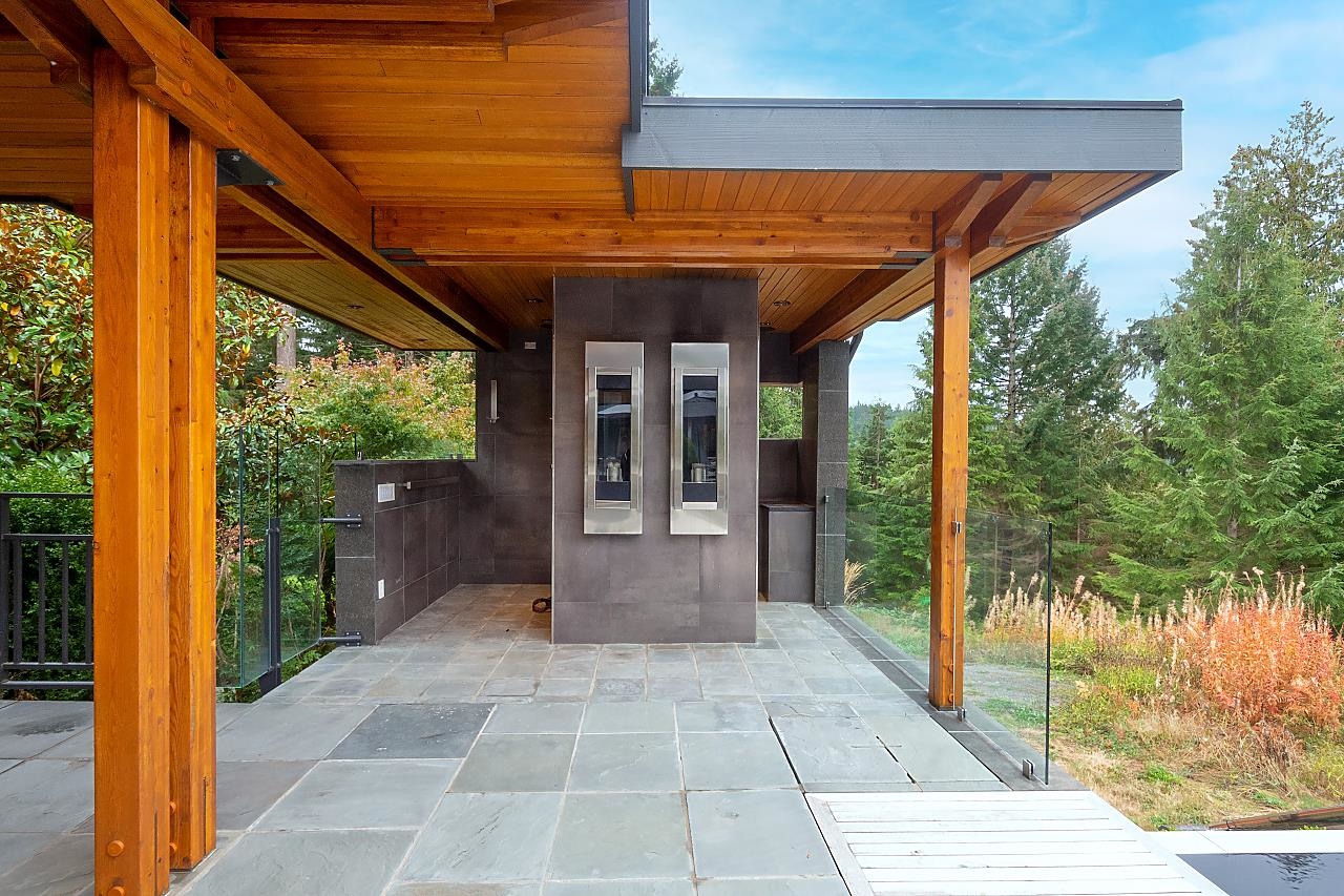 Listing image of 431 JOSEPHINE DRIVE