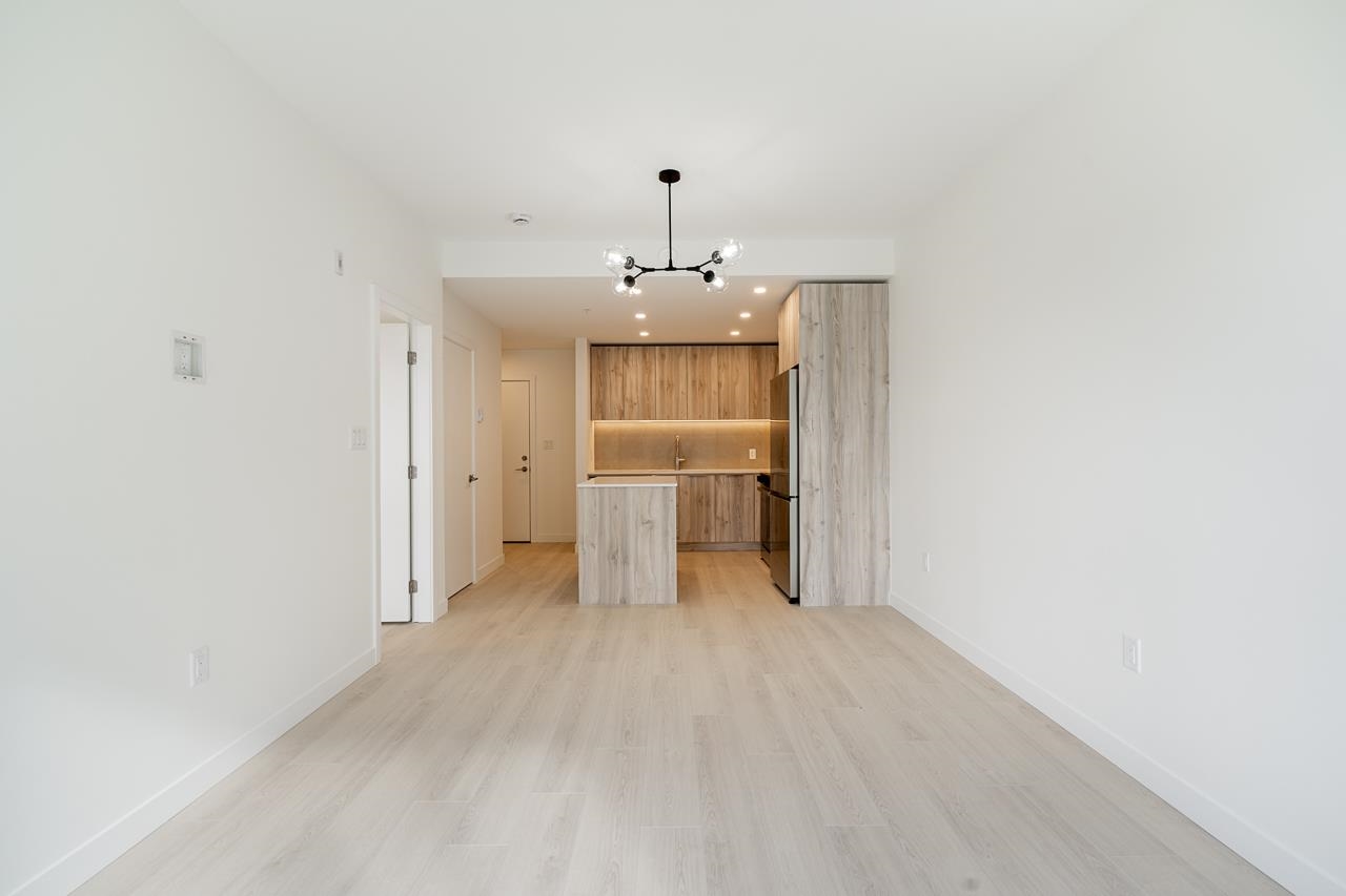 Listing image of 306 3596 MALSUM DRIVE