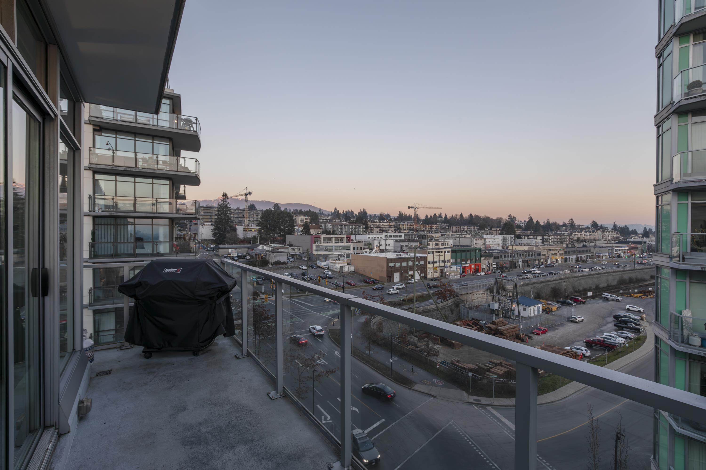 Listing image of 809 185 VICTORY SHIP WAY