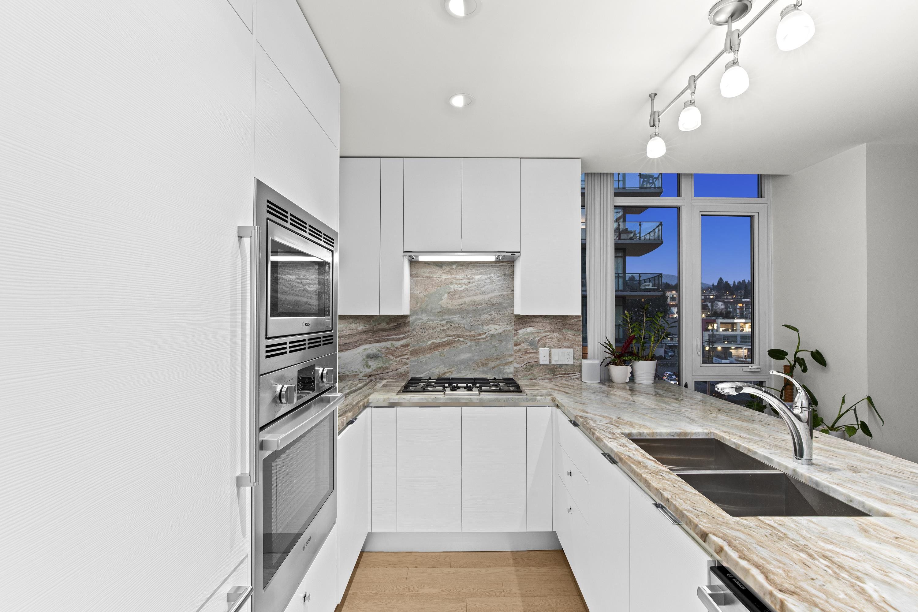 Listing image of 809 185 VICTORY SHIP WAY