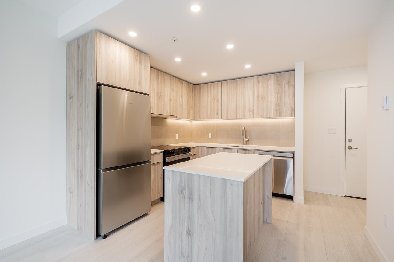Listing image of 403 3596 MALSUM DRIVE