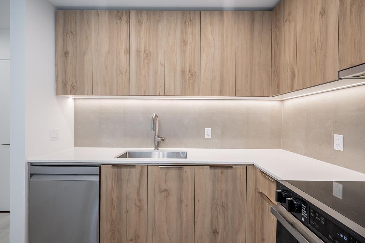 Listing image of 412 3596 MALSUM DRIVE