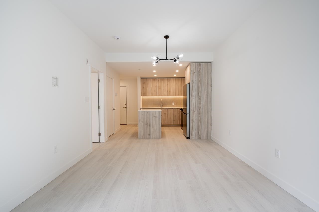 Listing image of 412 3596 MALSUM DRIVE