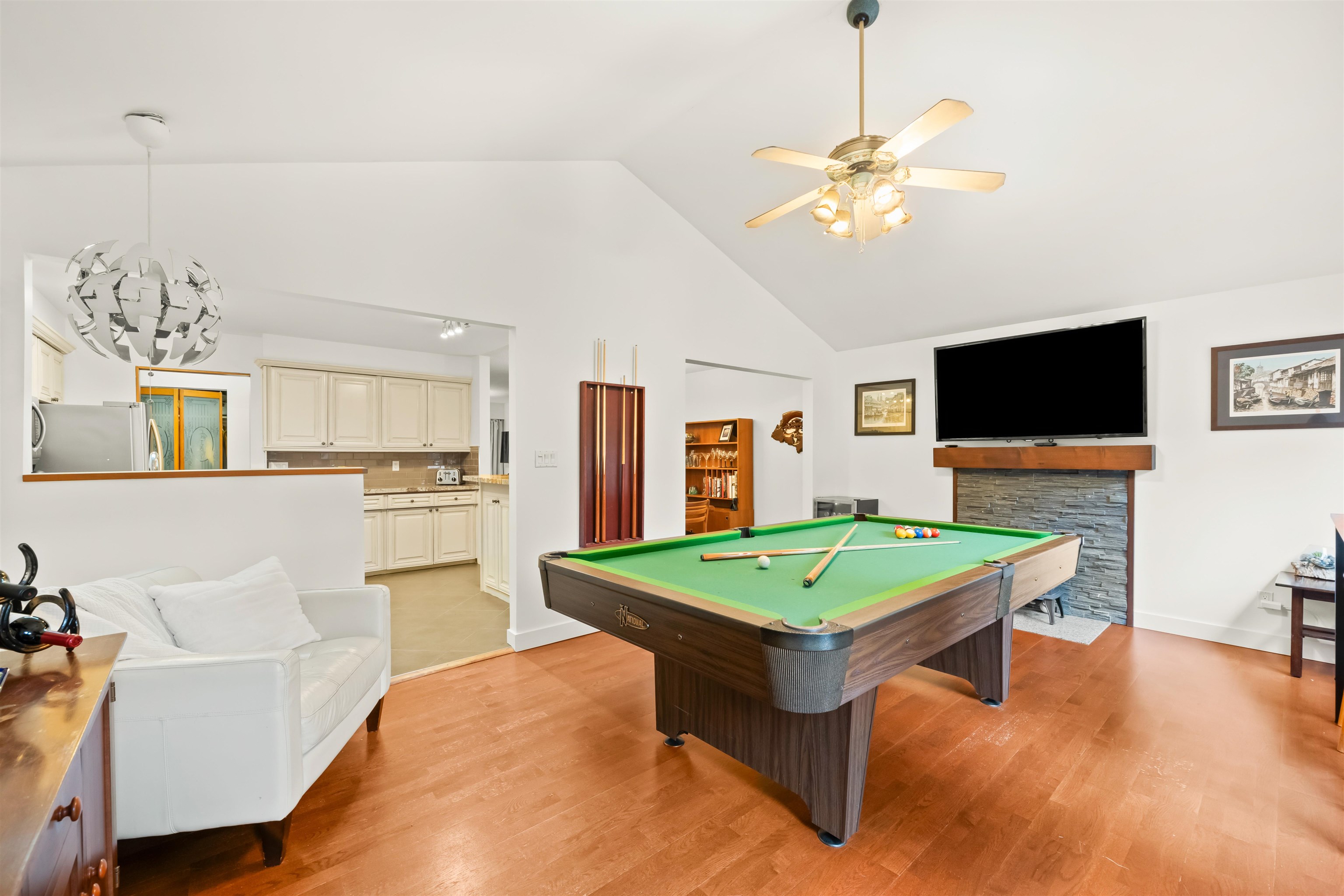 Listing image of 4585 COVE CLIFF ROAD