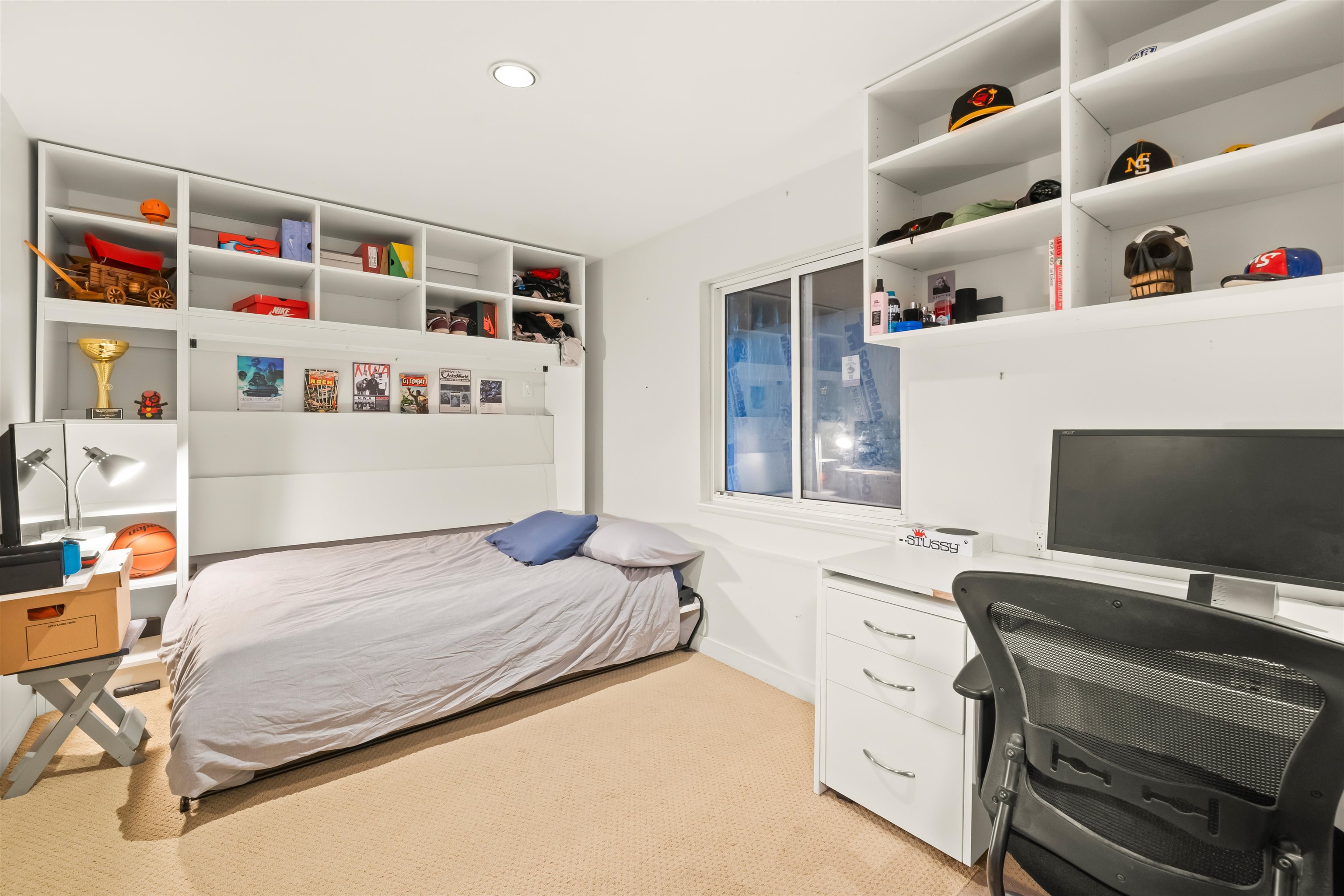 Listing image of 4585 COVE CLIFF ROAD