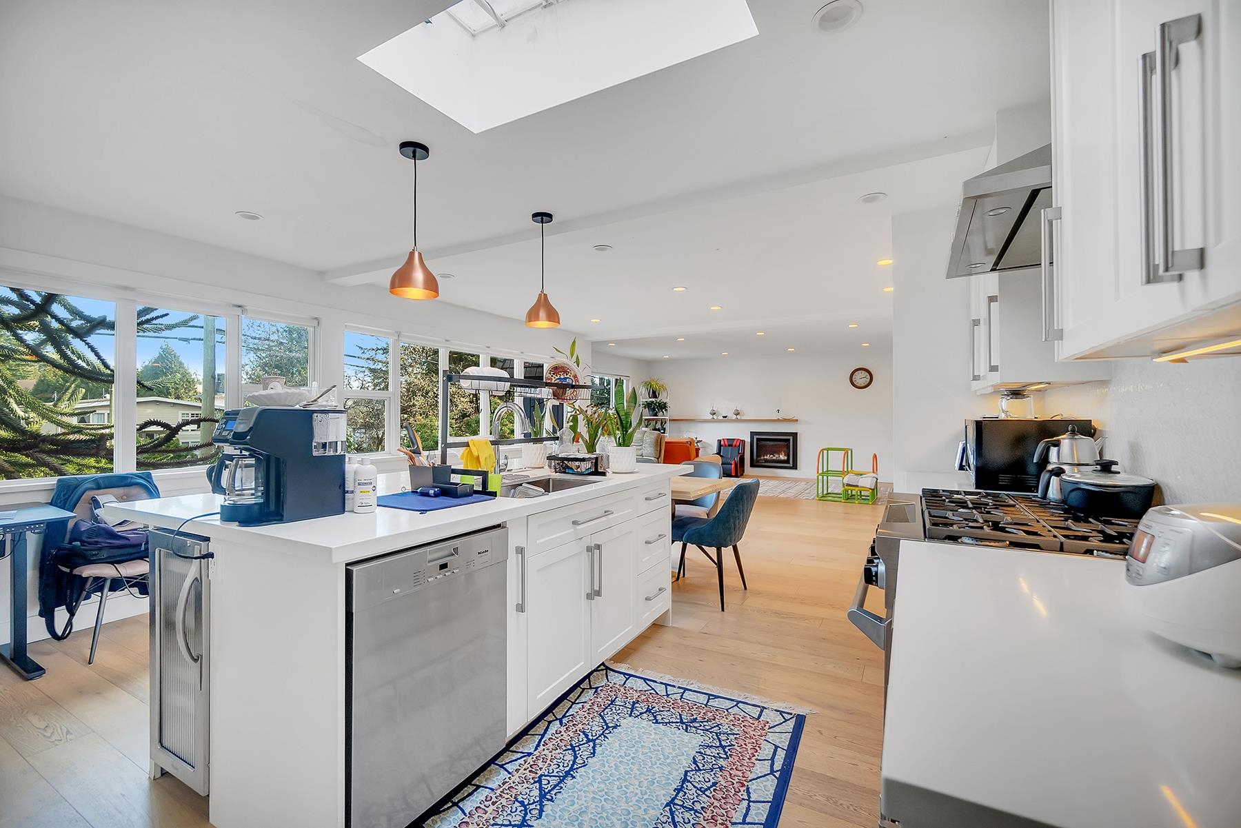 Listing image of 2505 WILLIAM AVENUE
