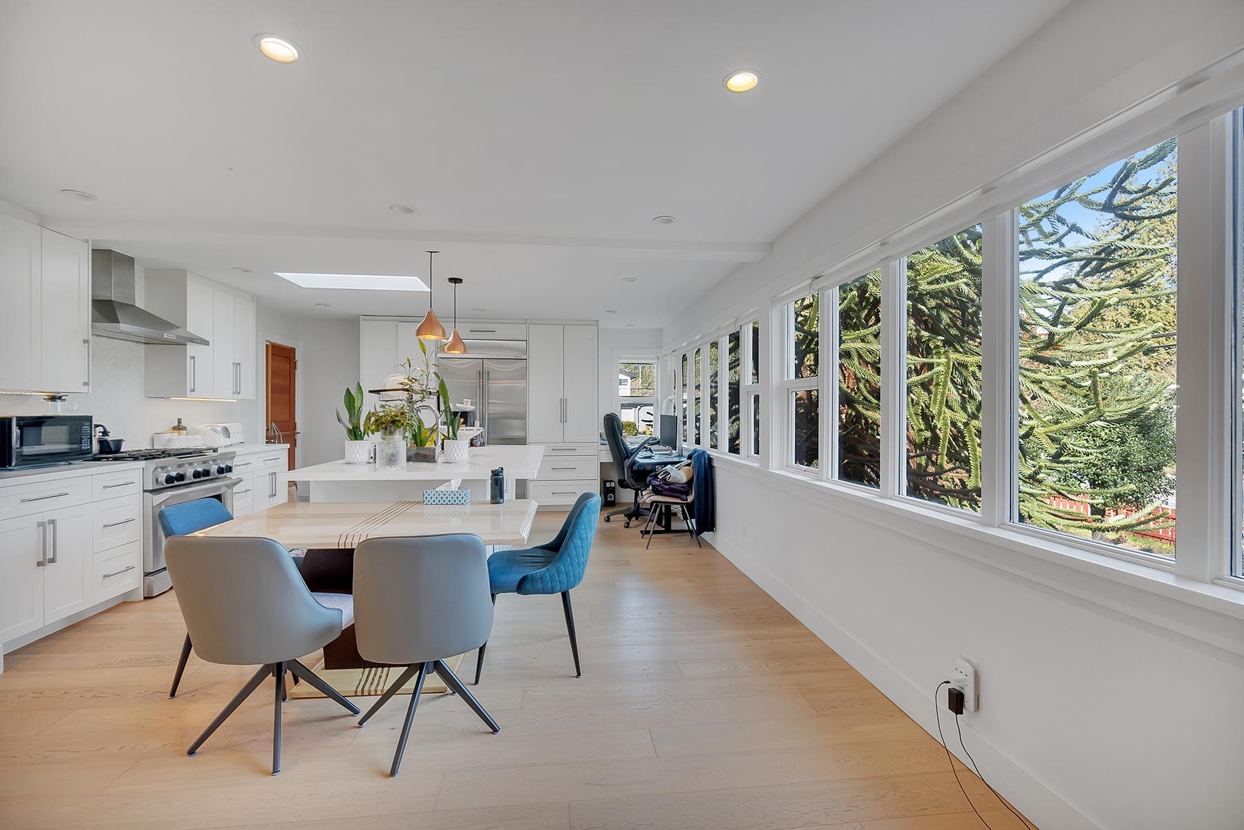 Listing image of 2505 WILLIAM AVENUE