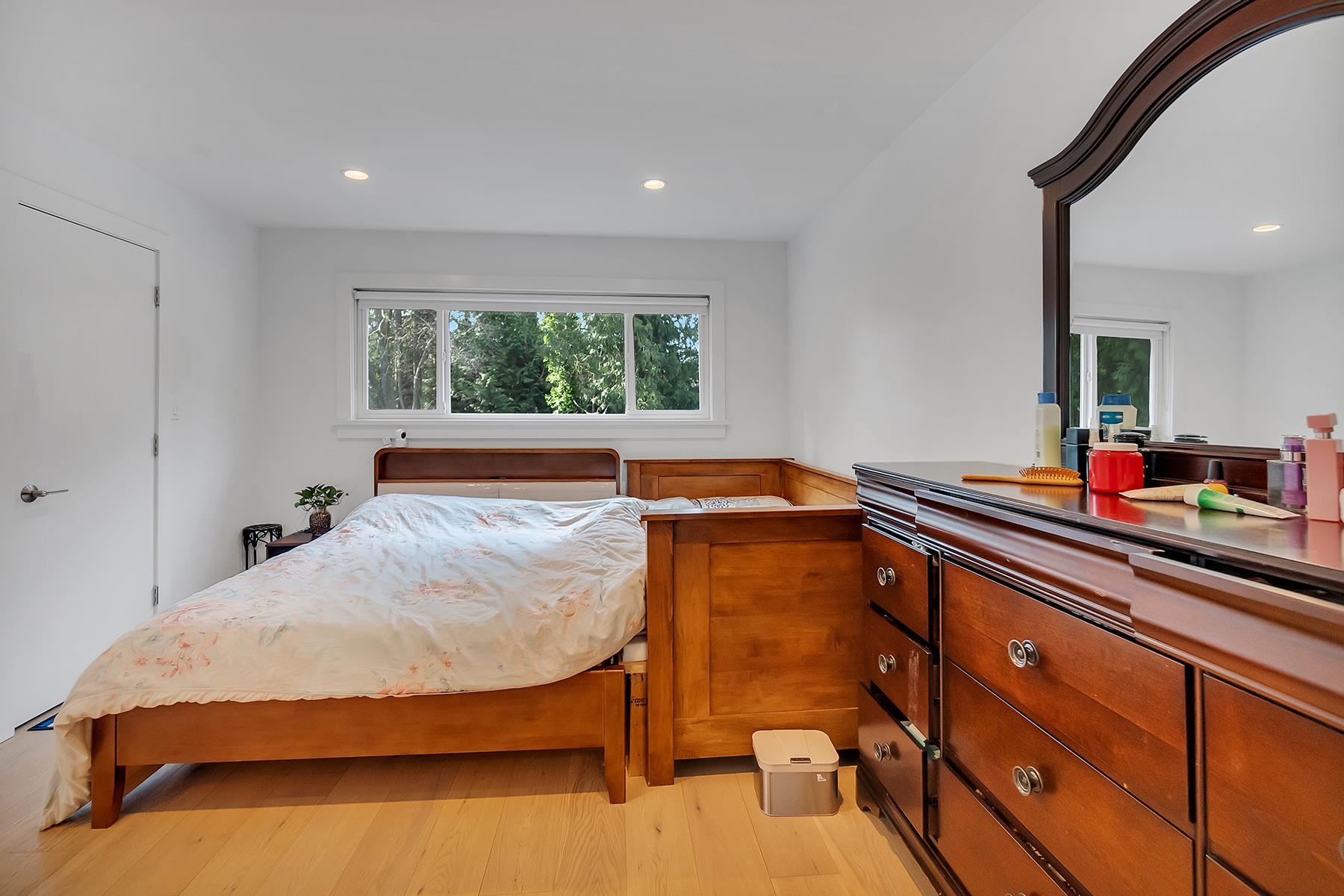Listing image of 2505 WILLIAM AVENUE