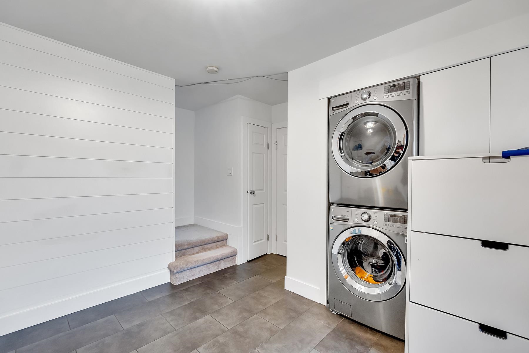 Listing image of 2505 WILLIAM AVENUE
