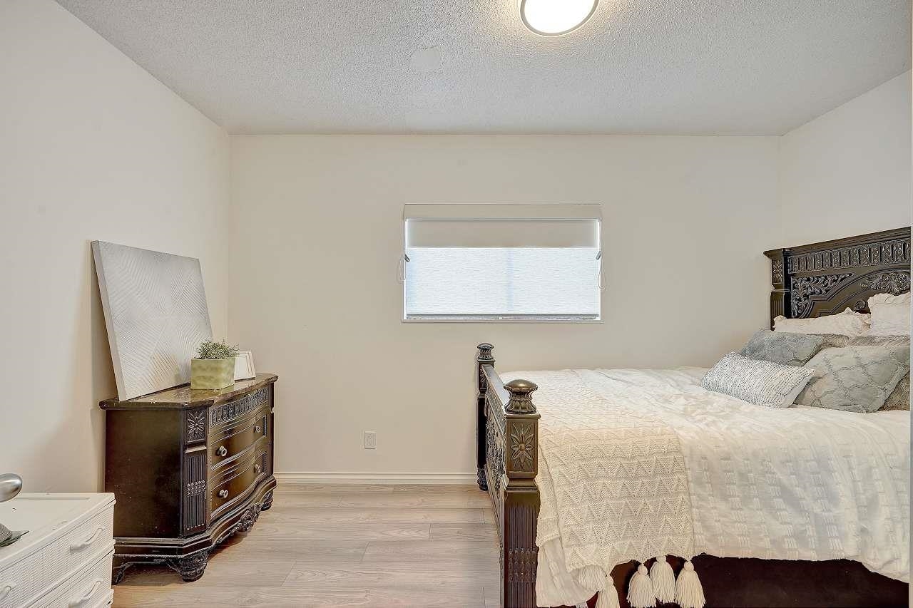 Listing image of 456 E 20TH STREET