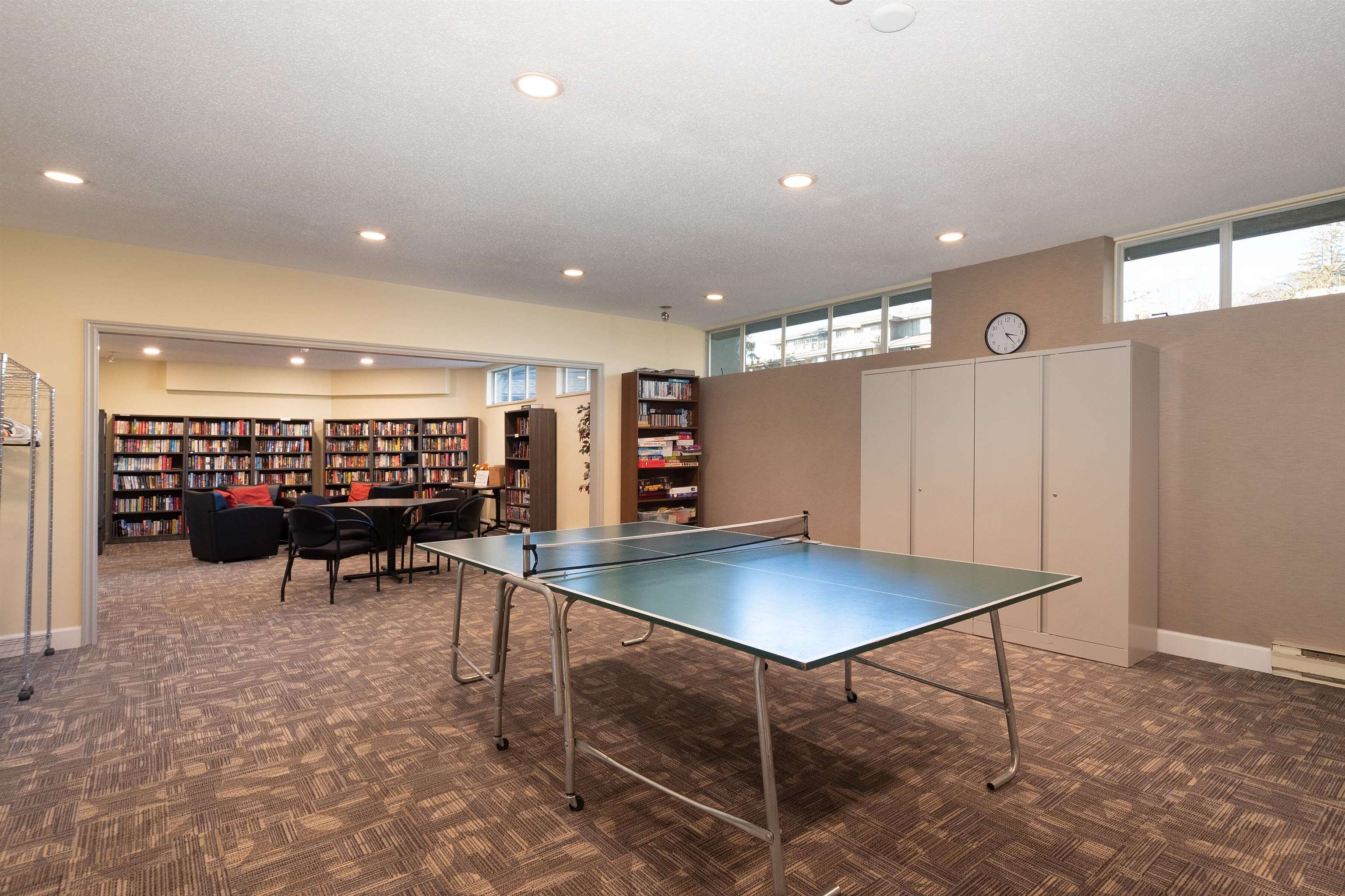 Listing image of 201 2800 CHESTERFIELD AVENUE