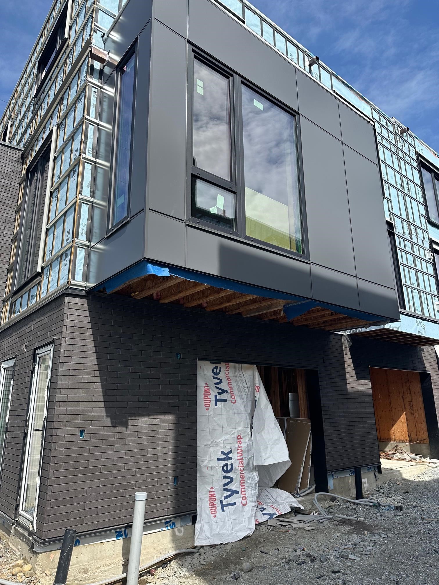 Listing image of TH8 610 E 3RD STREET