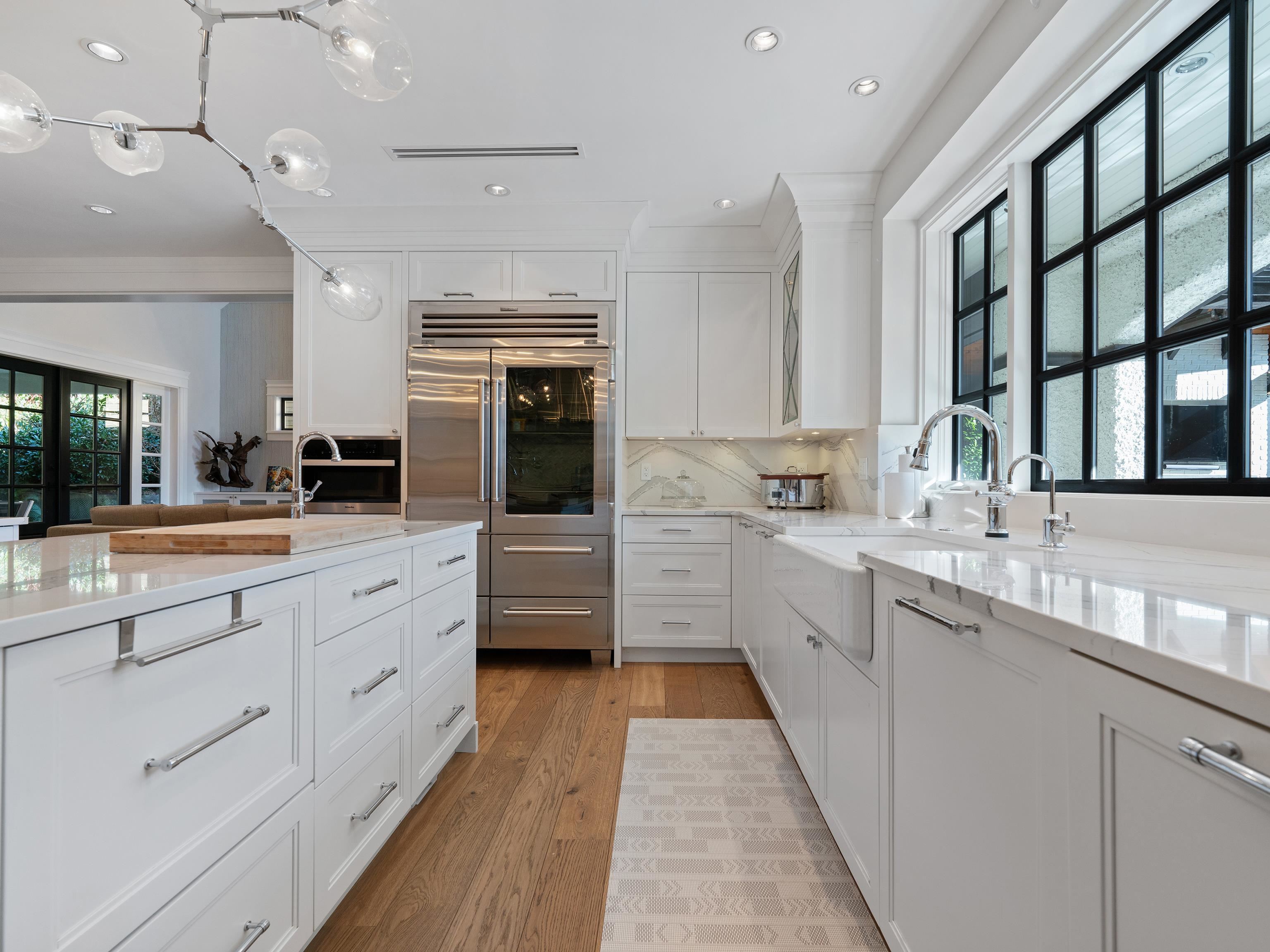Listing image of 2985 ALTAMONT CRESCENT