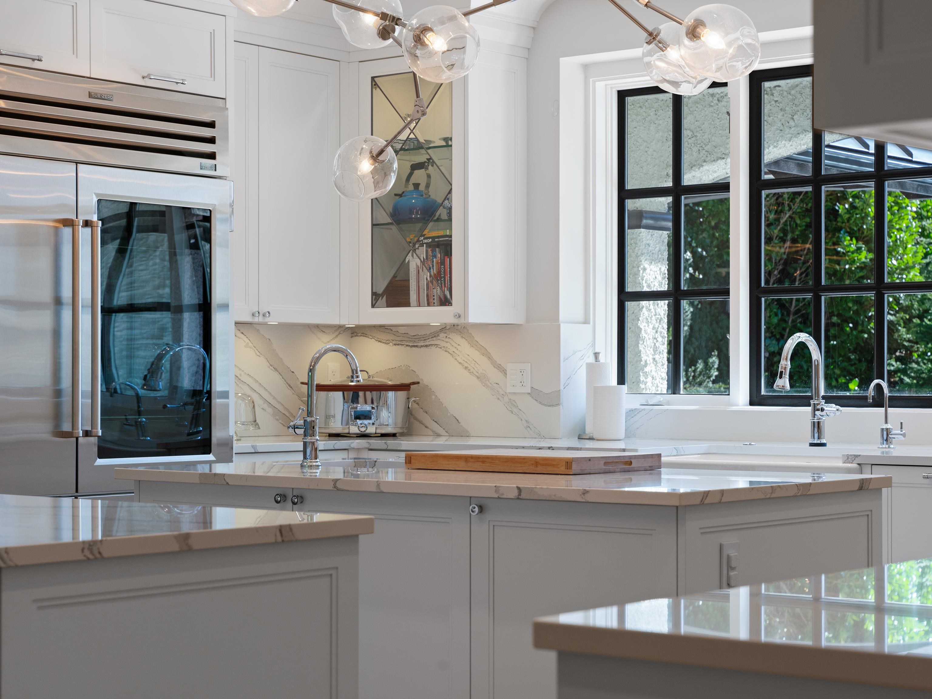 Listing image of 2985 ALTAMONT CRESCENT