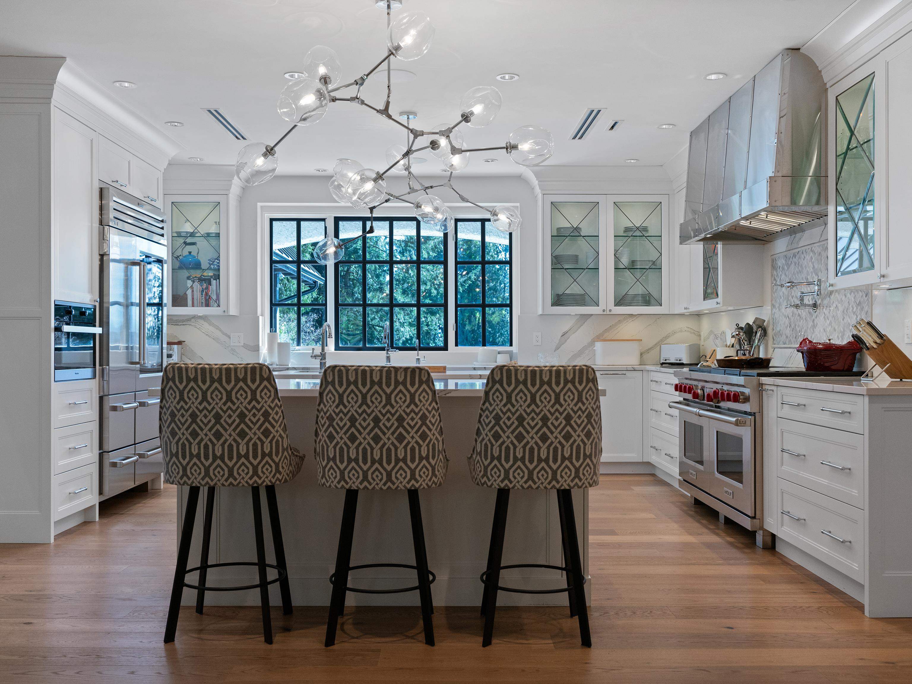 Listing image of 2985 ALTAMONT CRESCENT