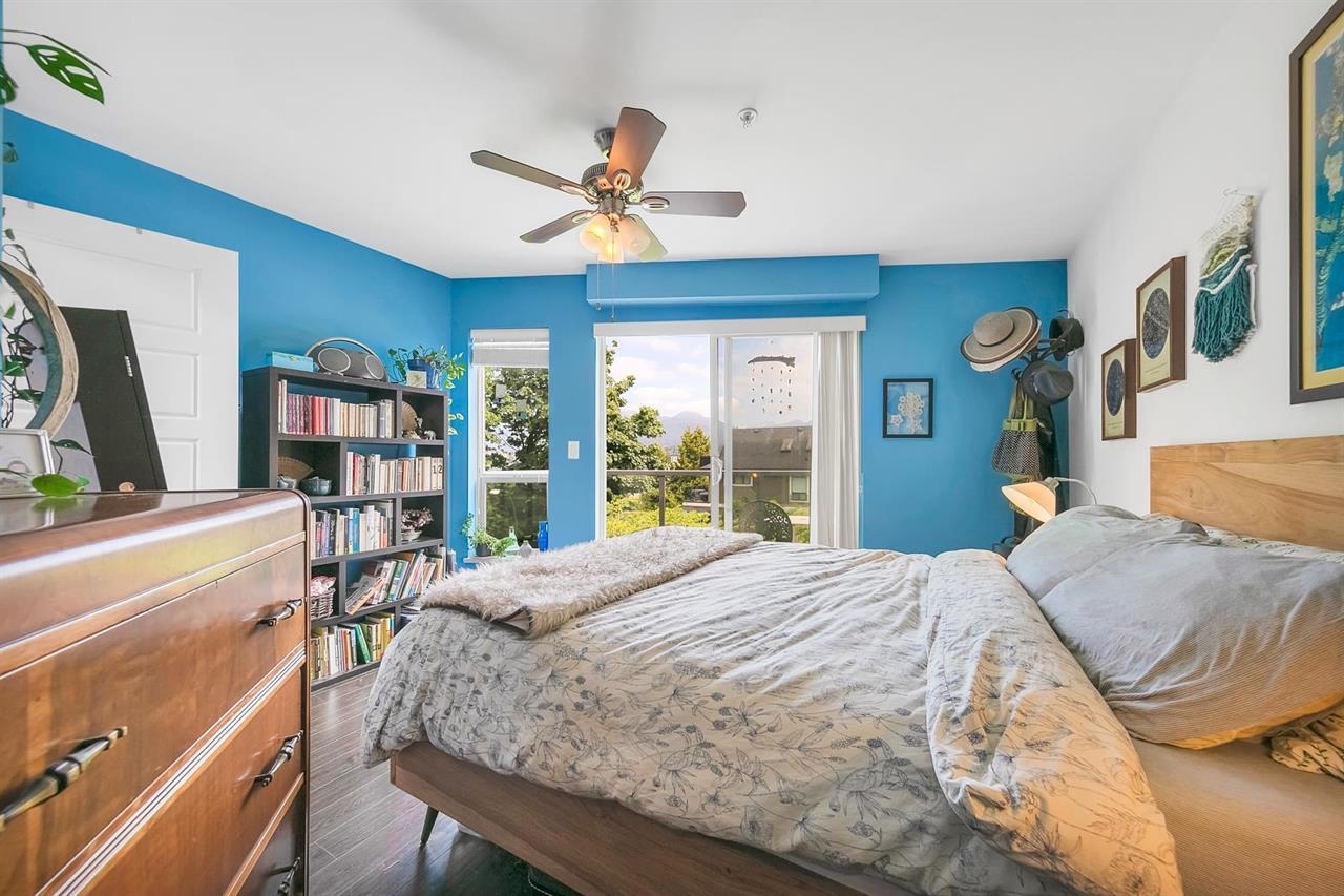 Listing image of 2128 ETON STREET