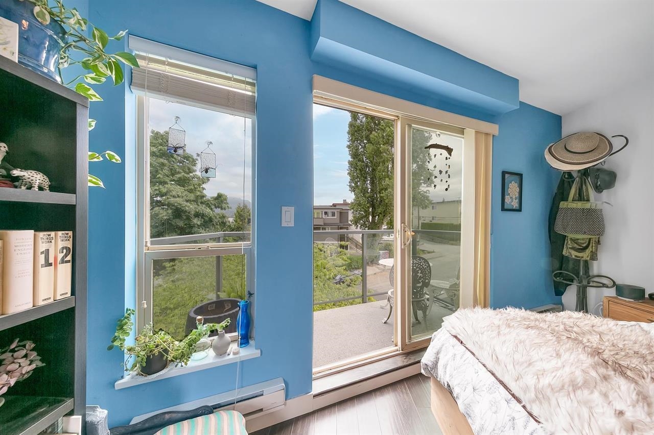 Listing image of 2128 ETON STREET