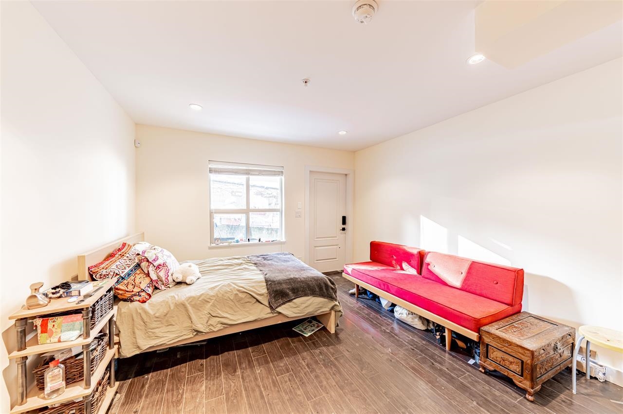 Listing image of 2128 ETON STREET