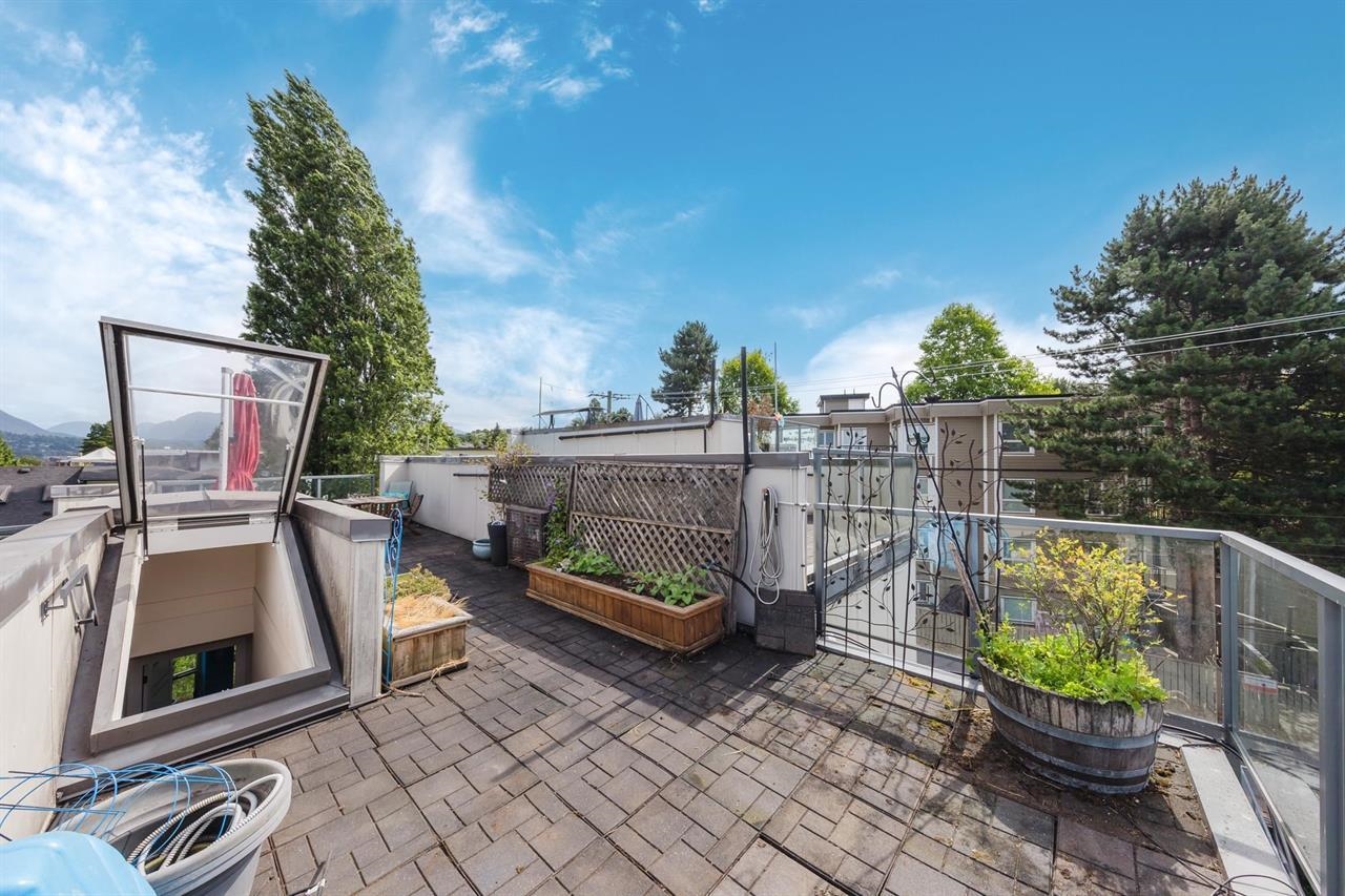 Listing image of 2128 ETON STREET