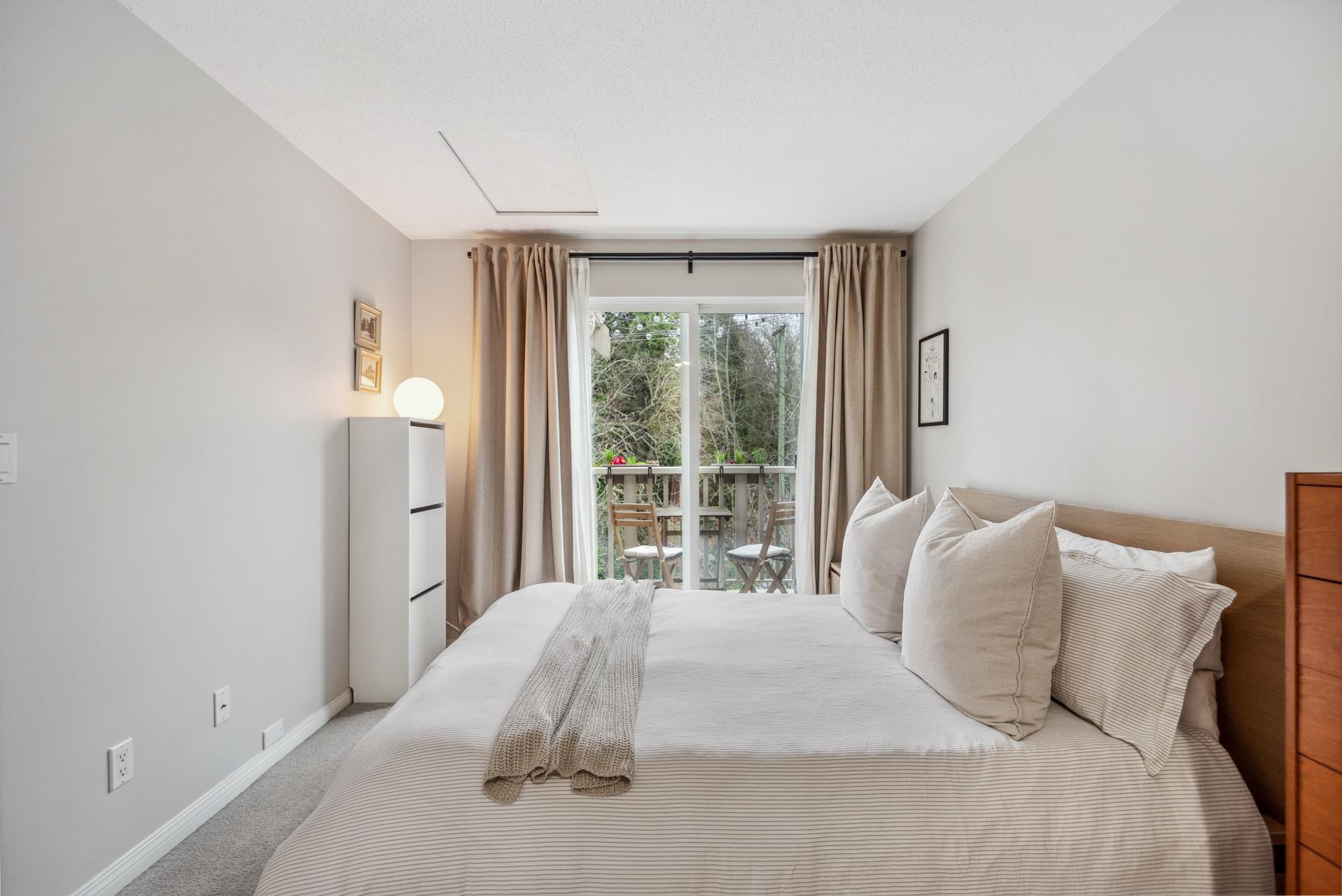 Listing image of 414 333 E 1ST STREET