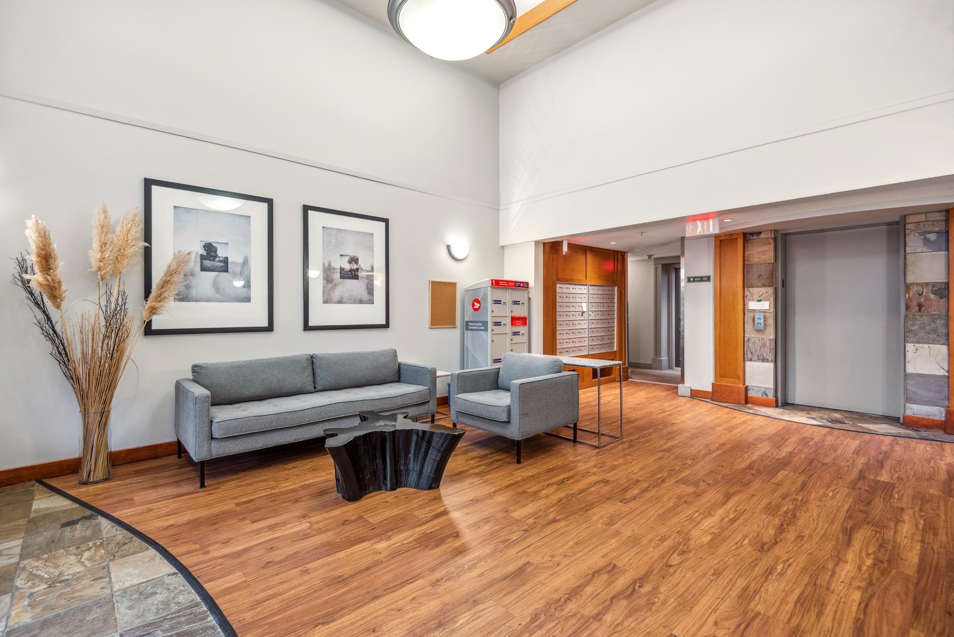 Listing image of 414 333 E 1ST STREET