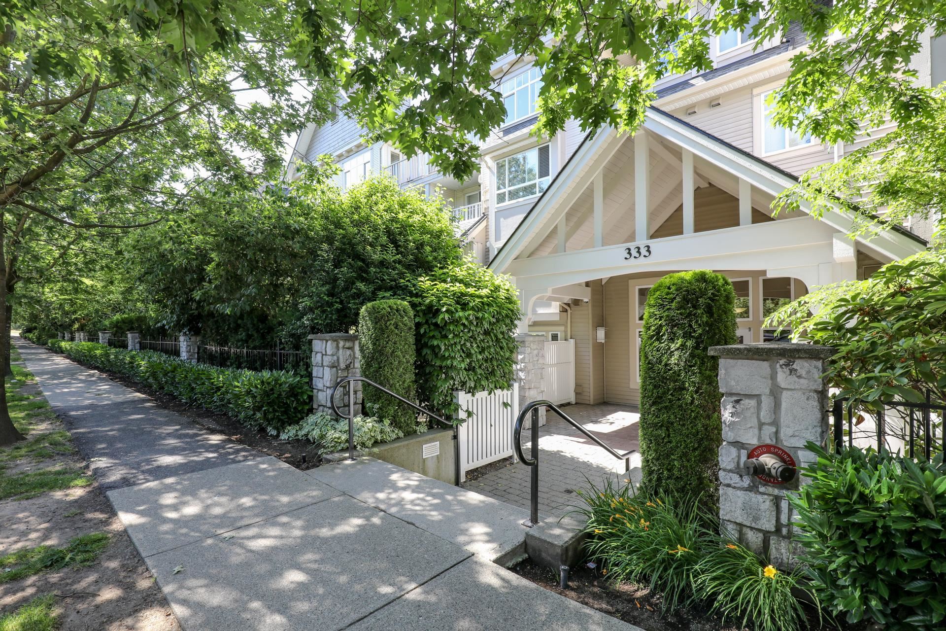 Listing image of 414 333 E 1ST STREET