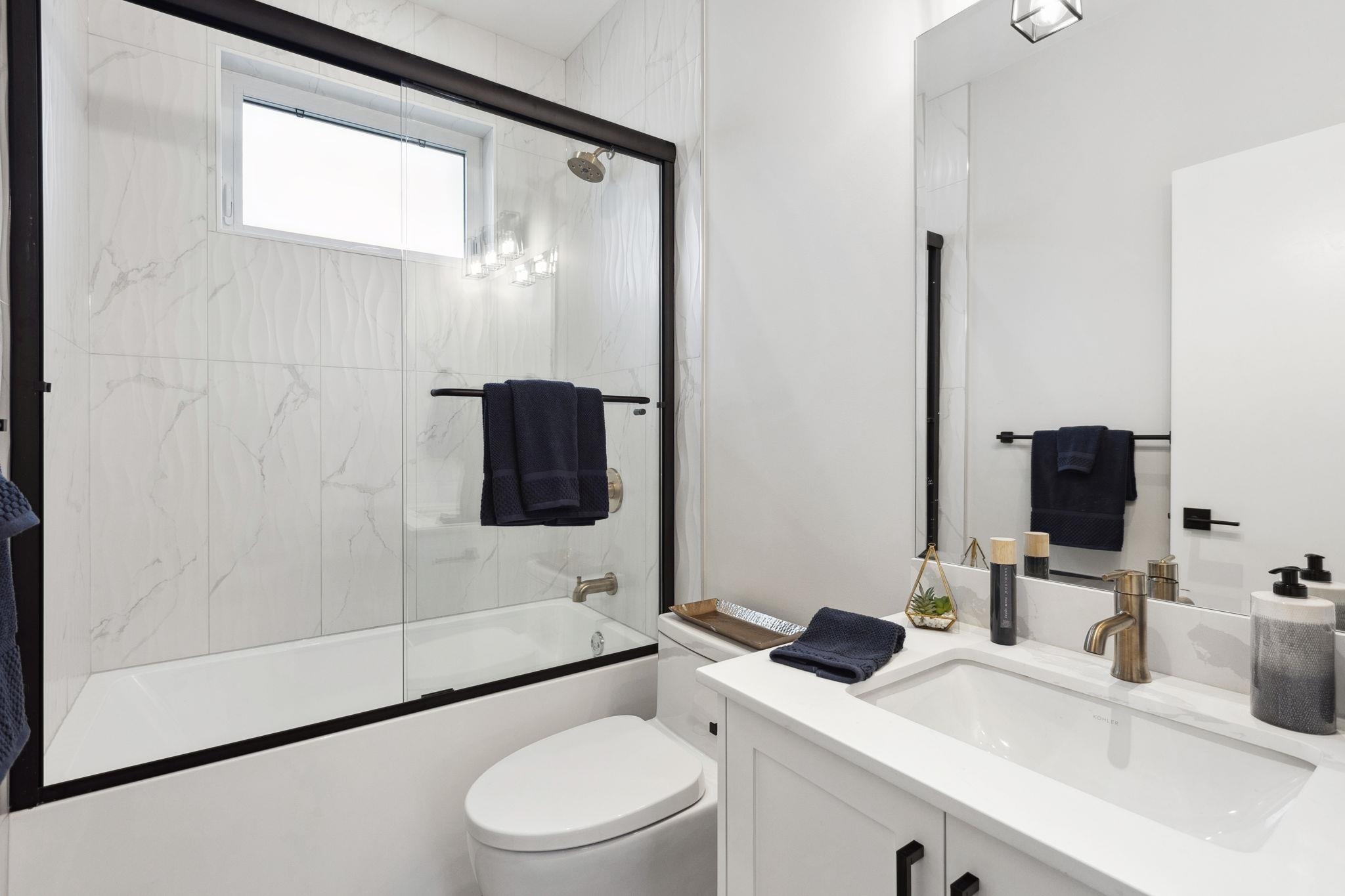 Listing image of 1330 W 15TH STREET