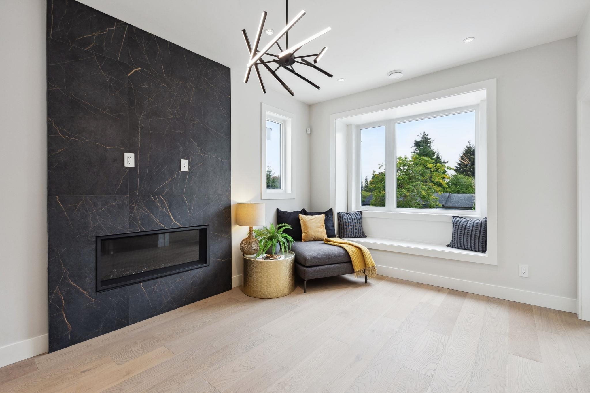 Listing image of 1330 W 15TH STREET