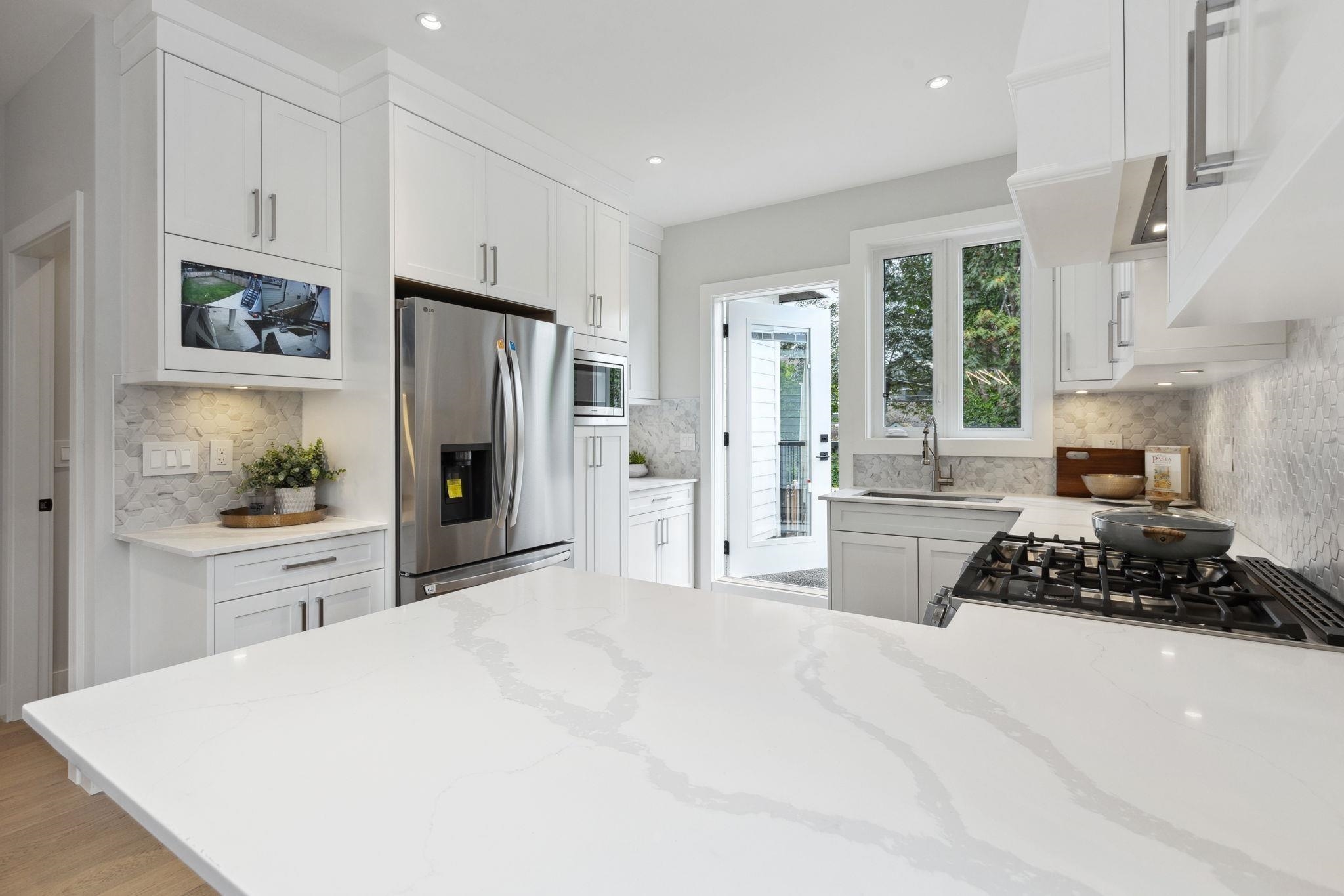 Listing image of 1330 W 15TH STREET