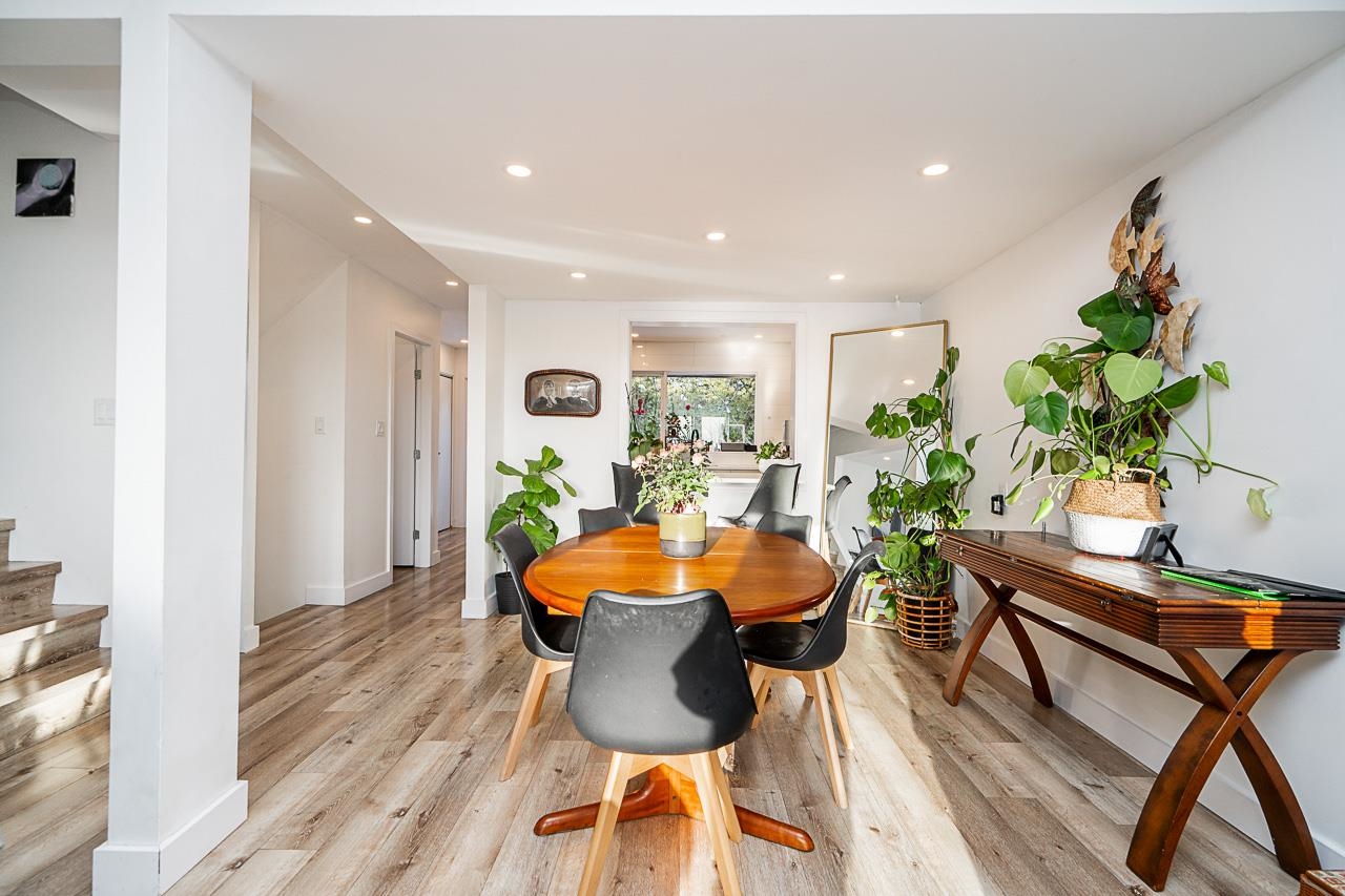 Listing image of 1014 LILLOOET ROAD